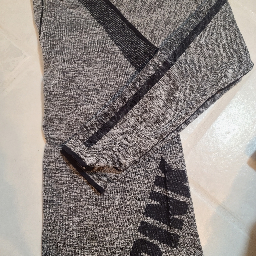 VS PINK szM yoga long-sleeved top